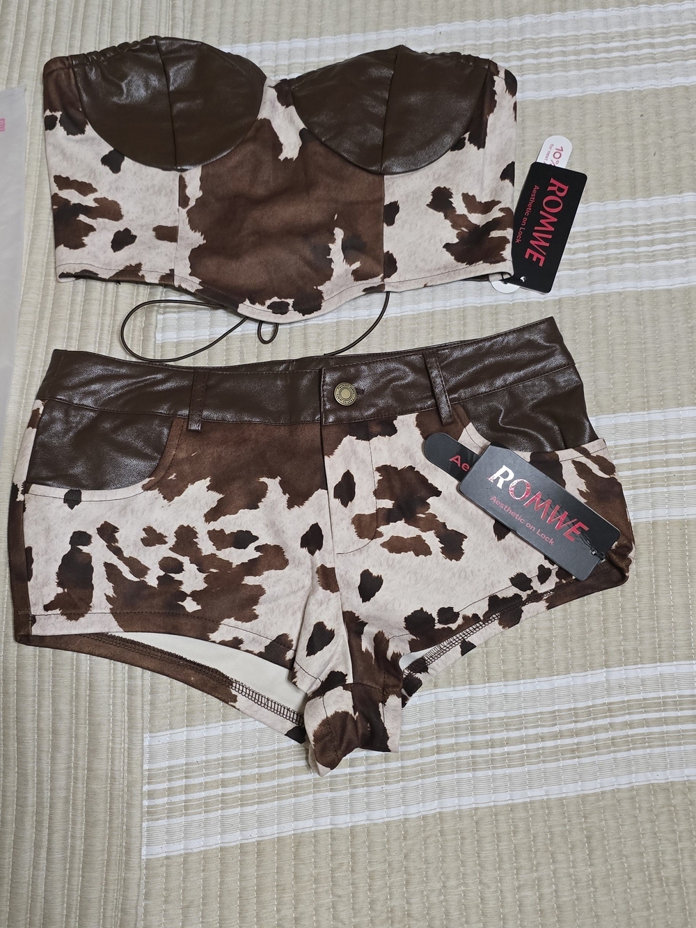 ROMWE Brown Cowprint Faux Leather High-Waist Women’s Shorts